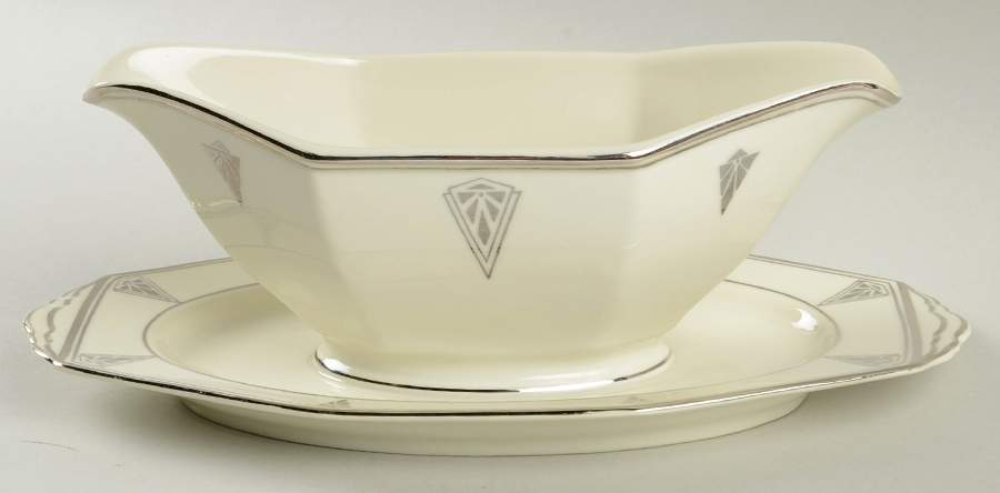 Deauville (White, Rounded Octagonal) Gravy Boat with Attached Underplate by Community-1