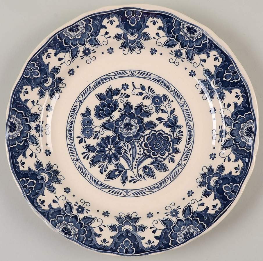 CYQ3 Dinner Plate by Claytan-1
