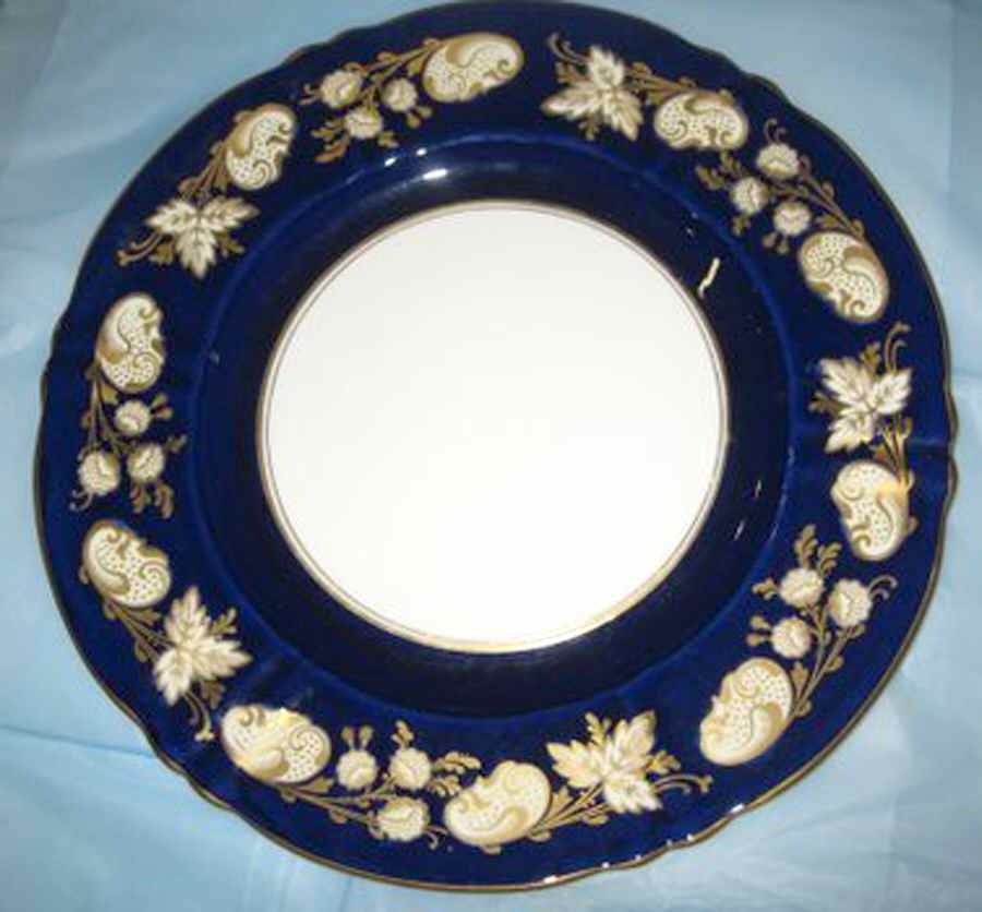 CRS192 Dinner Plate by Crown Staffordshire-1