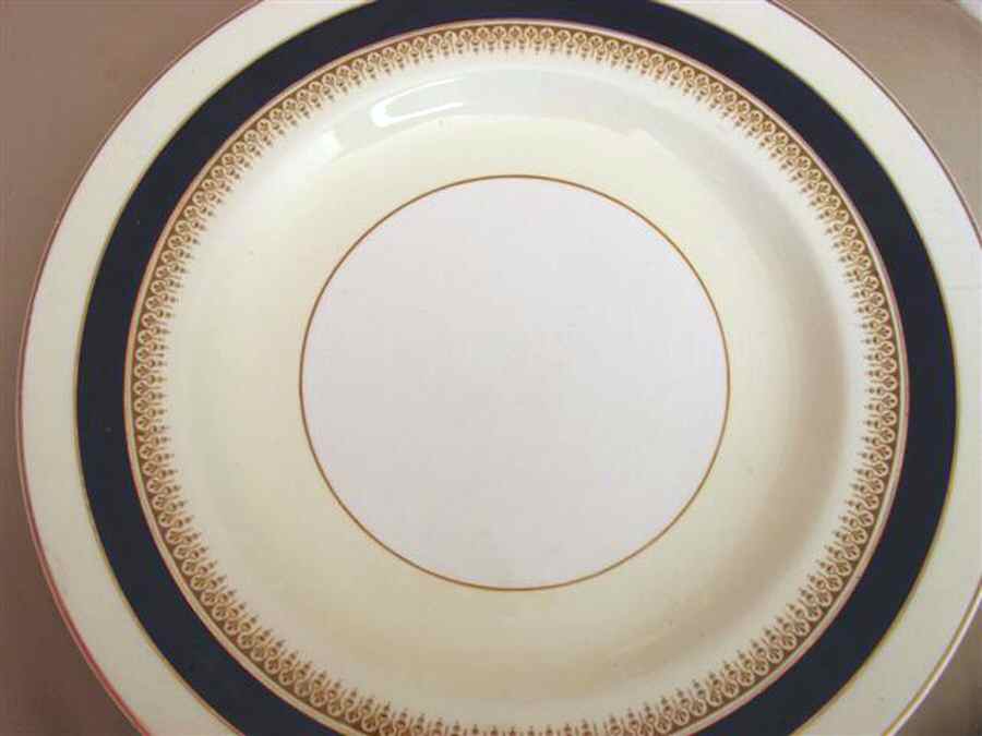 5677 Dinner Plate by Crown Ducal-1