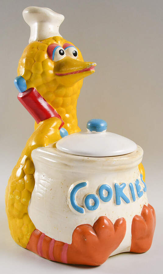 Cookie Jars Cookie Jar & Lid by California Originals-1