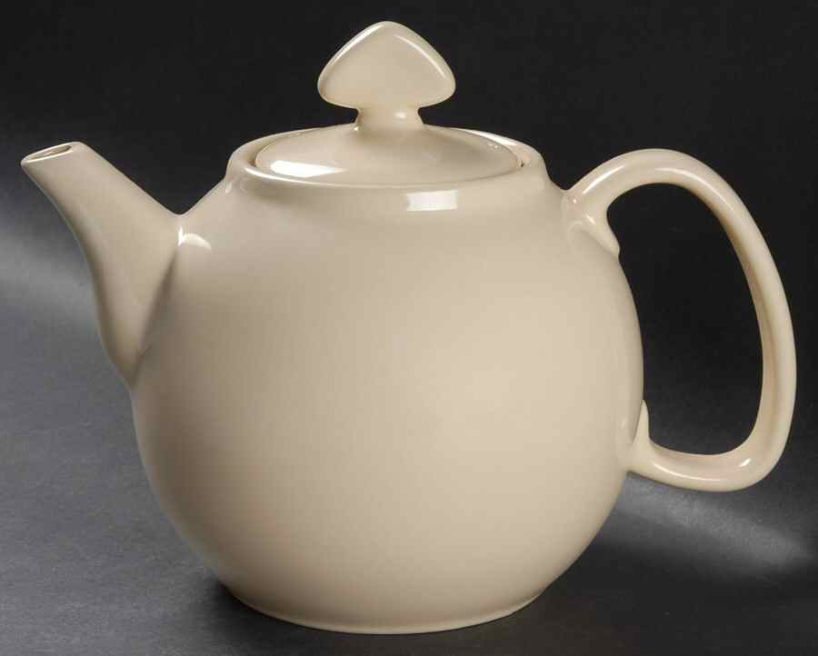 Pure Teapot & Lid by Chantal-1