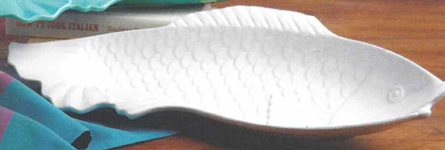 Sardinha White 21" Fish Shaped Platter by Casafina-1