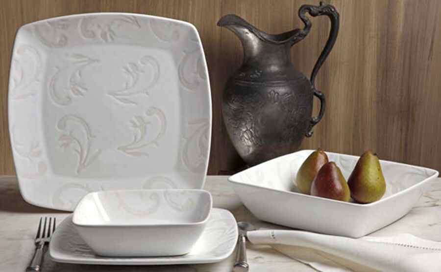 Jacquard Dinner Plate by Casafina-1