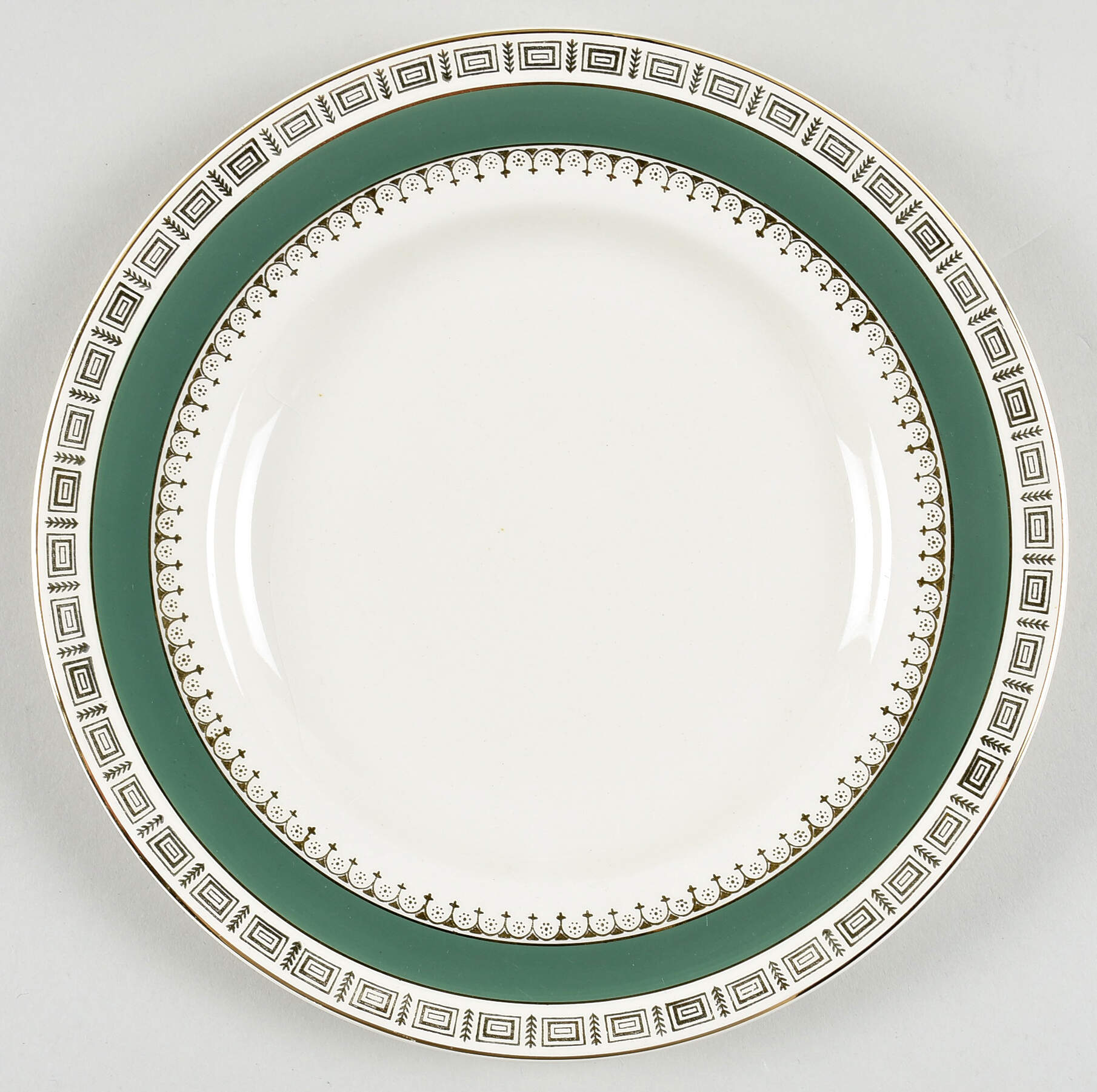 Chatsworth Luncheon Plate by Crown Ducal-1