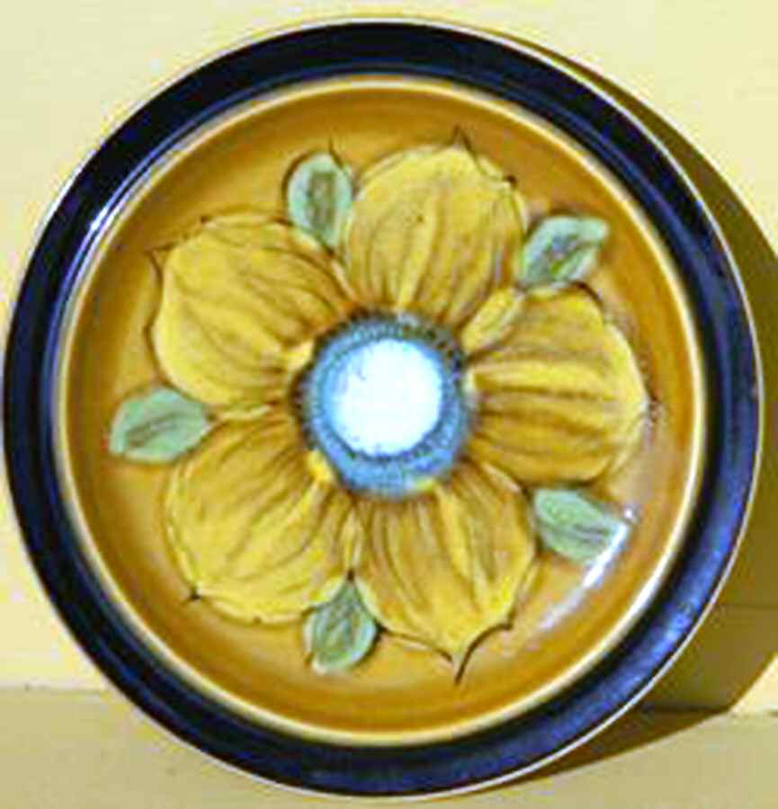 La Fleur Dinner Plate by Casual Ceram-1