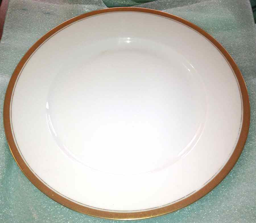 CAR213 Dinner Plate by Carlsbad-1