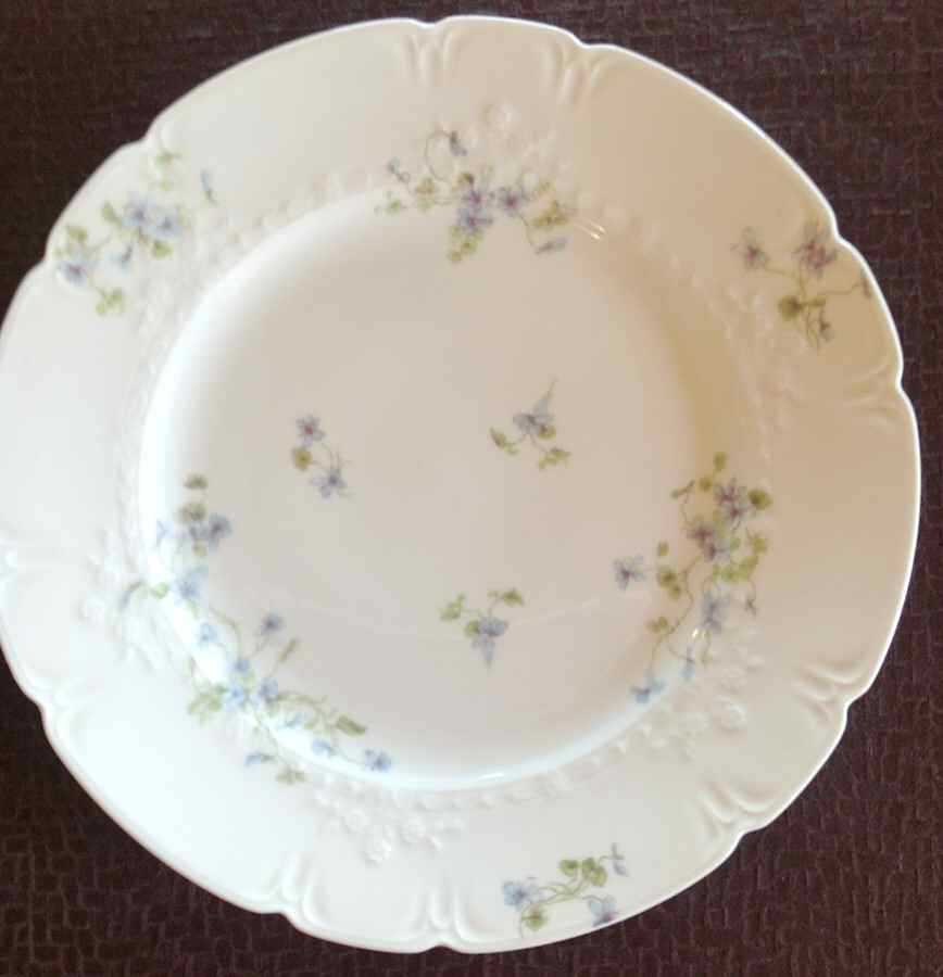 CHF1721 Dinner Plate by Charles Field Haviland-1