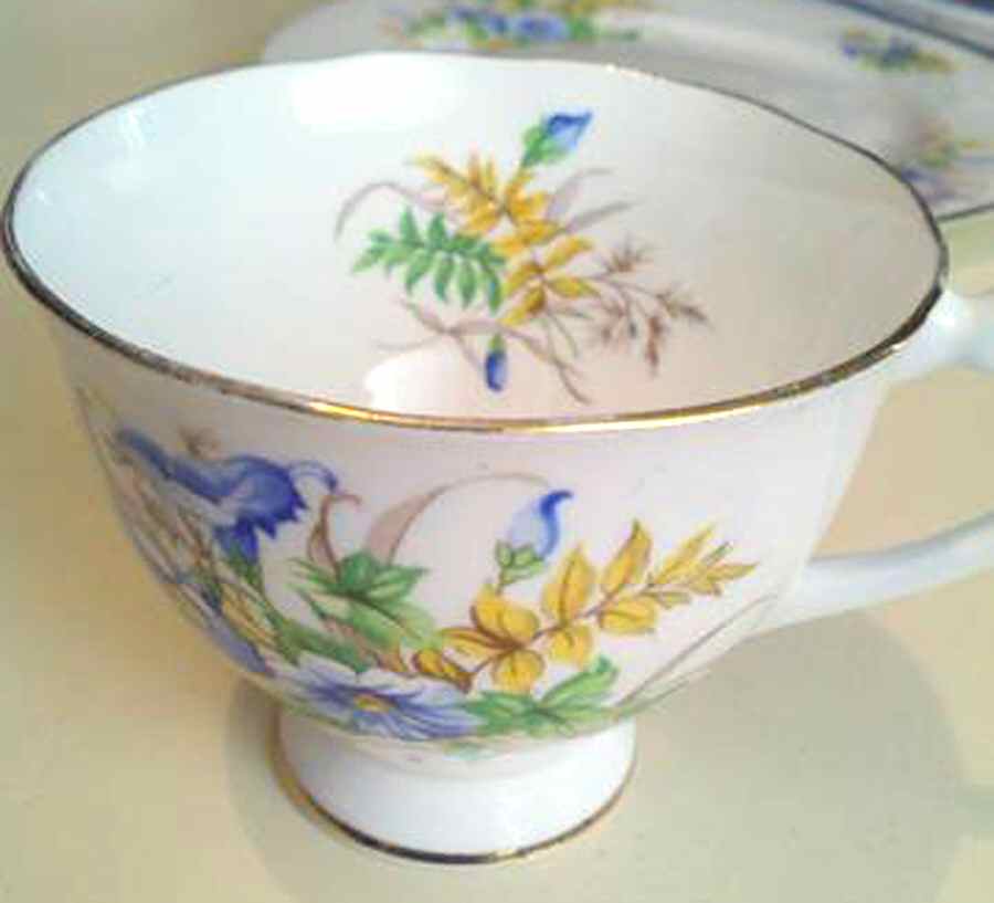 581-71 Footed Cup by Clarence (England)-1