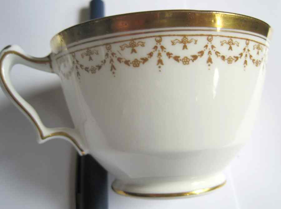 A9146 Footed Cup & Saucer Set by Crown Staffordshire-1