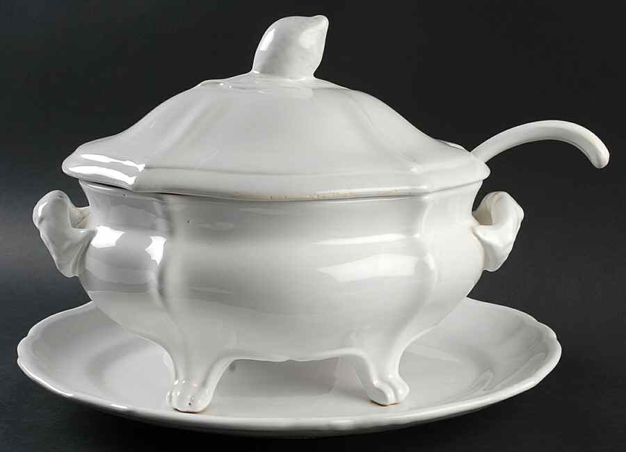 CAG15 Tureen & Lid w/Ladle & Underplate by Cantagalli-1