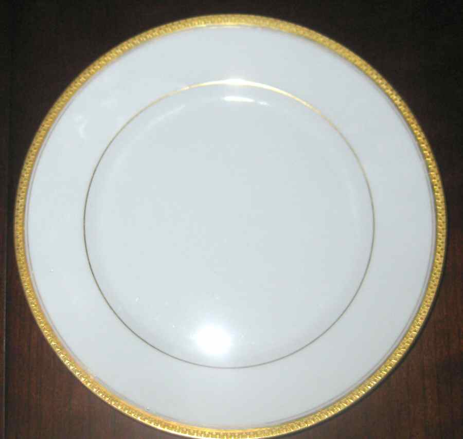 CMT155 Dinner Plate by Charles Martin-1