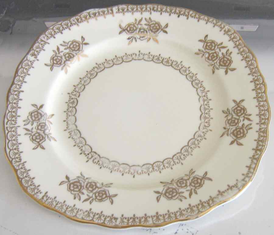 1574 Cake Plate by Colclough-1