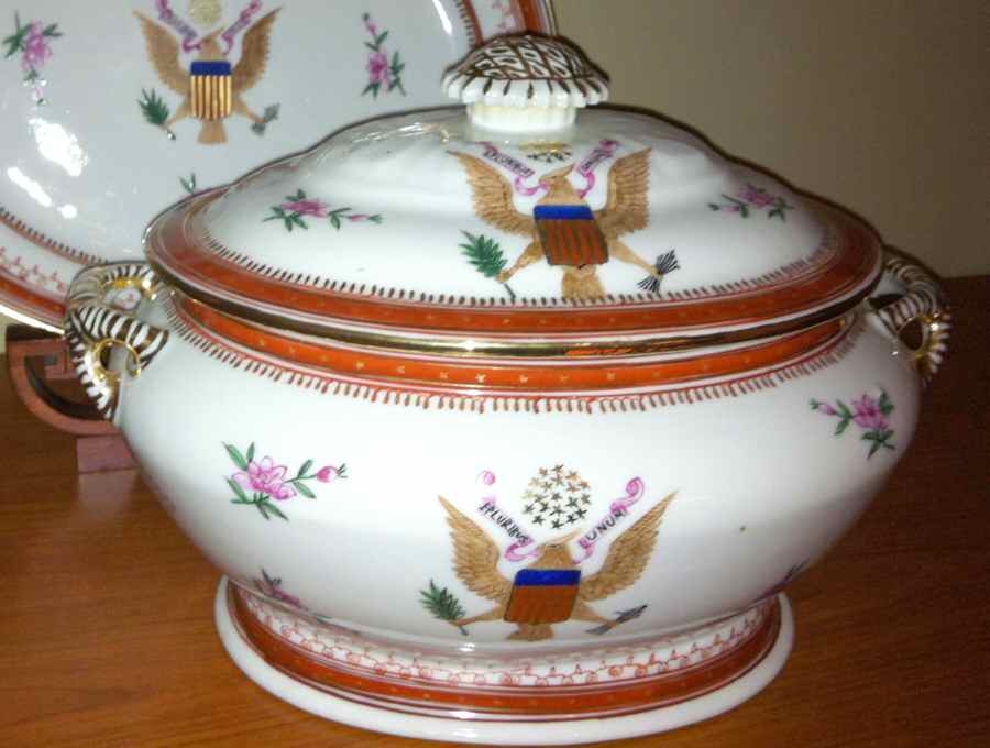 CX646 Tureen & Lid w/Underplate by China (Made in China)-1