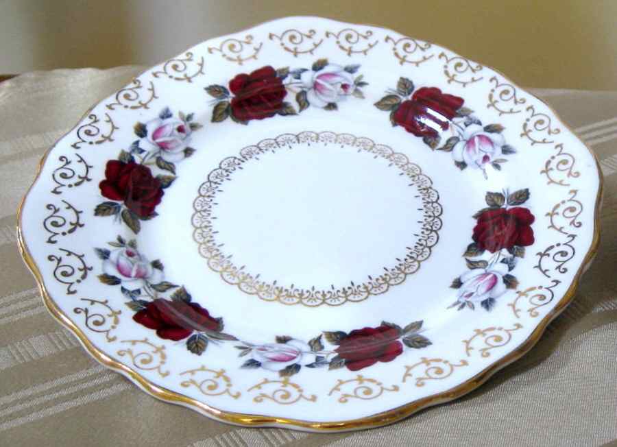 8249 Dessert/Pie Plate by Colclough-1