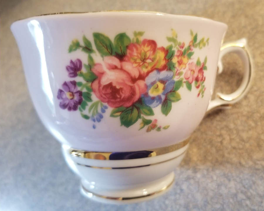 CLC113 Footed Cup by Colclough-1