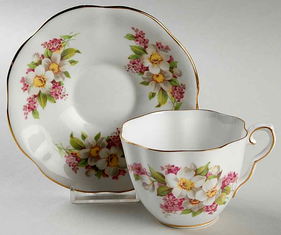 699 Flat Cup & Saucer Set by Clare (England)-1