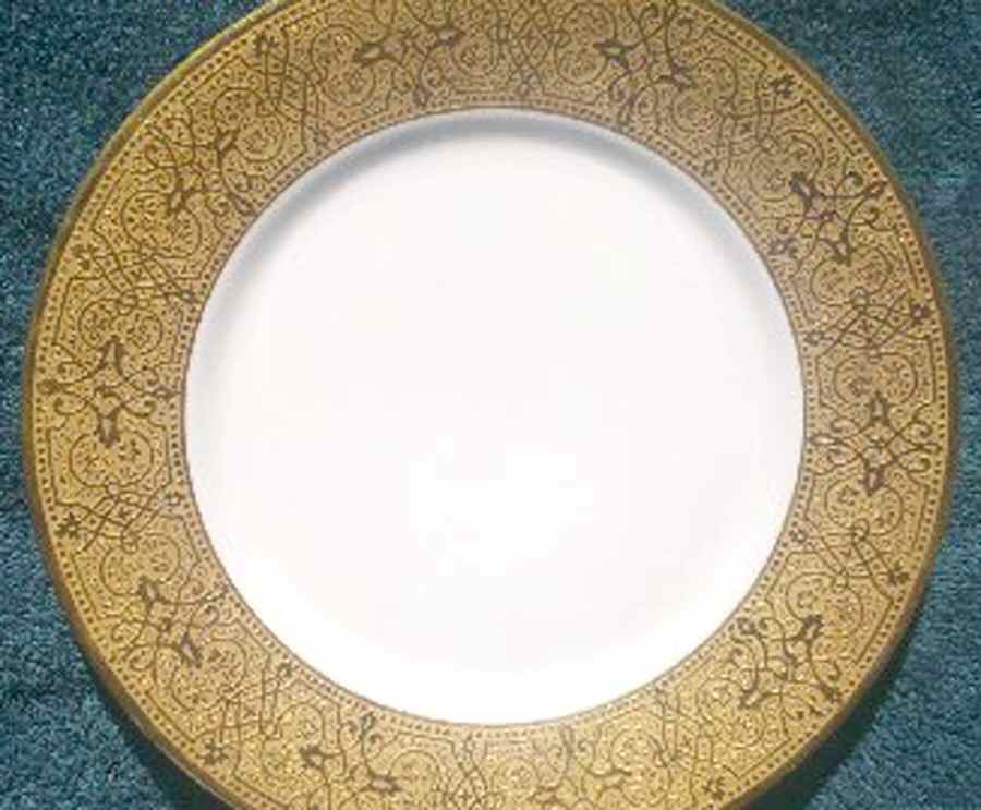 CMT160 Luncheon Plate by Charles Martin-1