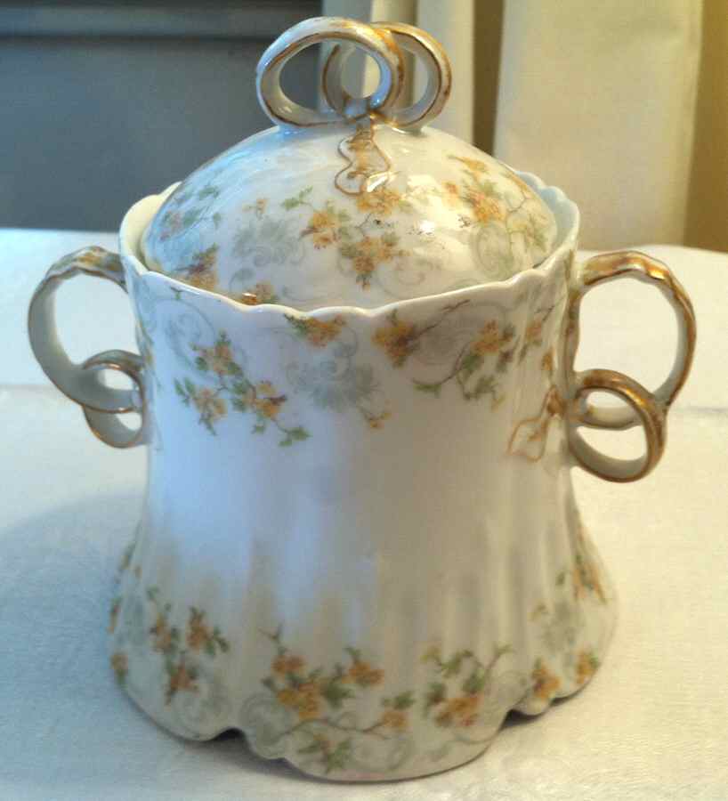 CHF1766 Sugar Bowl & Lid by Charles Field Haviland-1