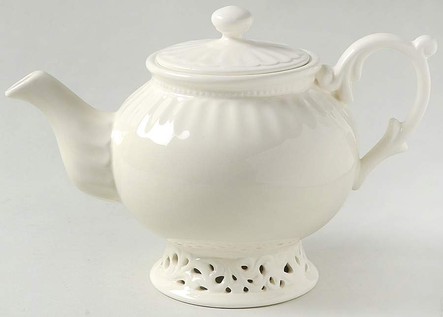 CX668 Teapot & Lid by China (Made in China)-1