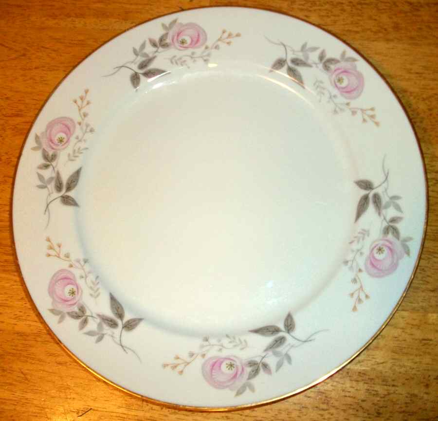 Fullbloom Dinner Plate by Cheltenham-1