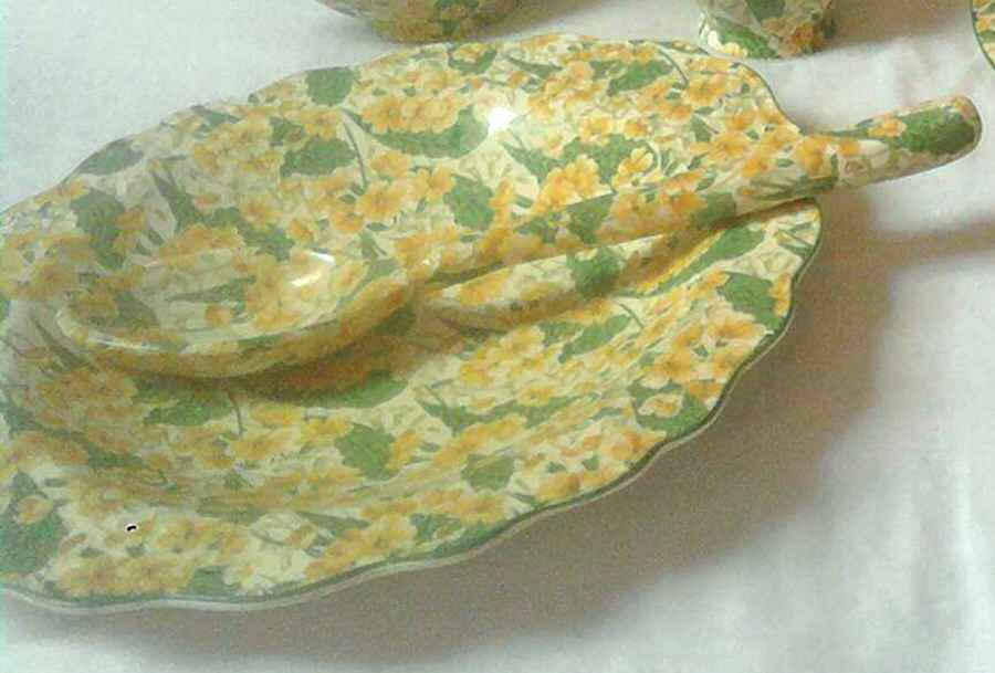 Primrose 7" Oval Vegetable Bowl by Crown Ducal-1