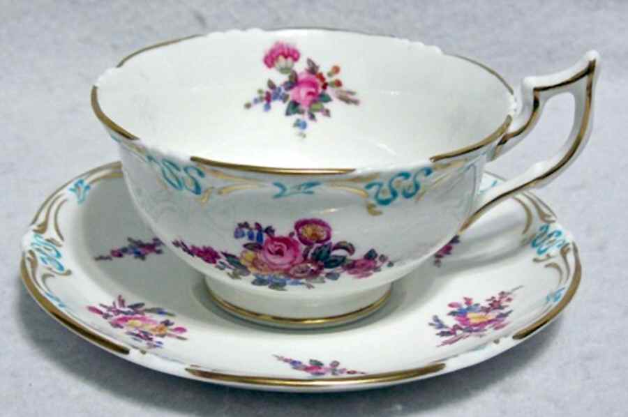 10259 Footed Cup & Saucer Set by Coalport-1