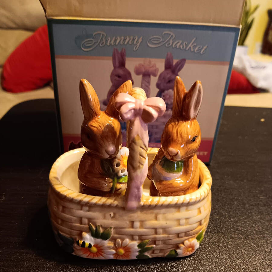 Bunny Basket Figural Salt & Pepper Set by Cracker Barrel-1