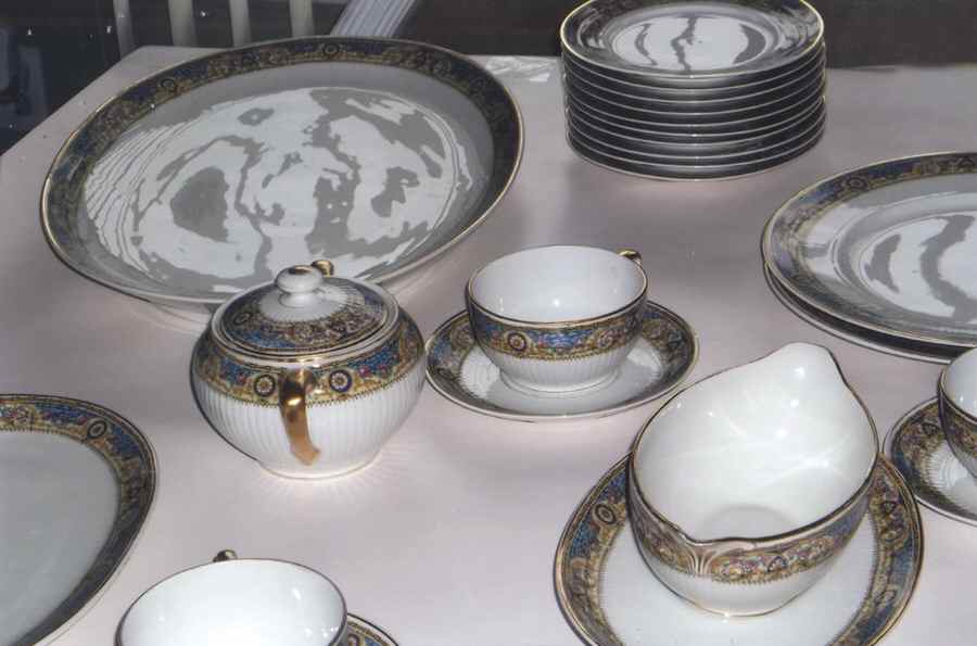 CHF9 Sugar Bowl & Lid by Charles Field Haviland-1