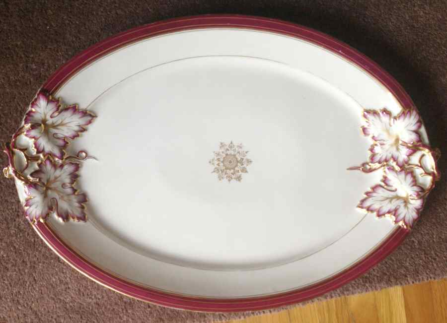 CZZ3 11" Oval Serving Platter by China Hall-1