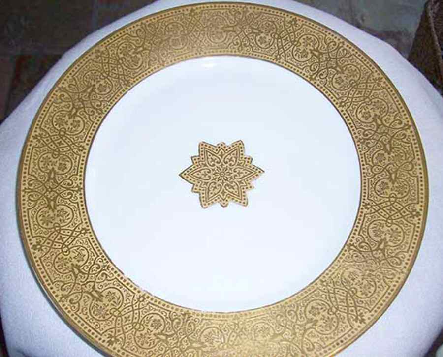 CMT161 Dinner Plate by Charles Martin-1