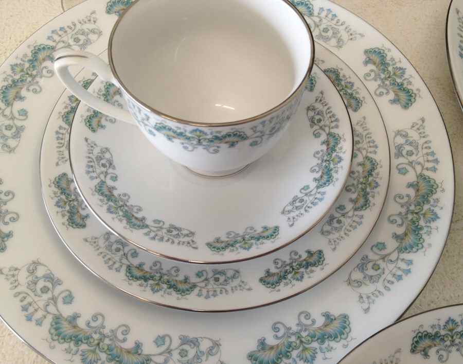 CX677 Dinner Plate by China (Made in China)-1
