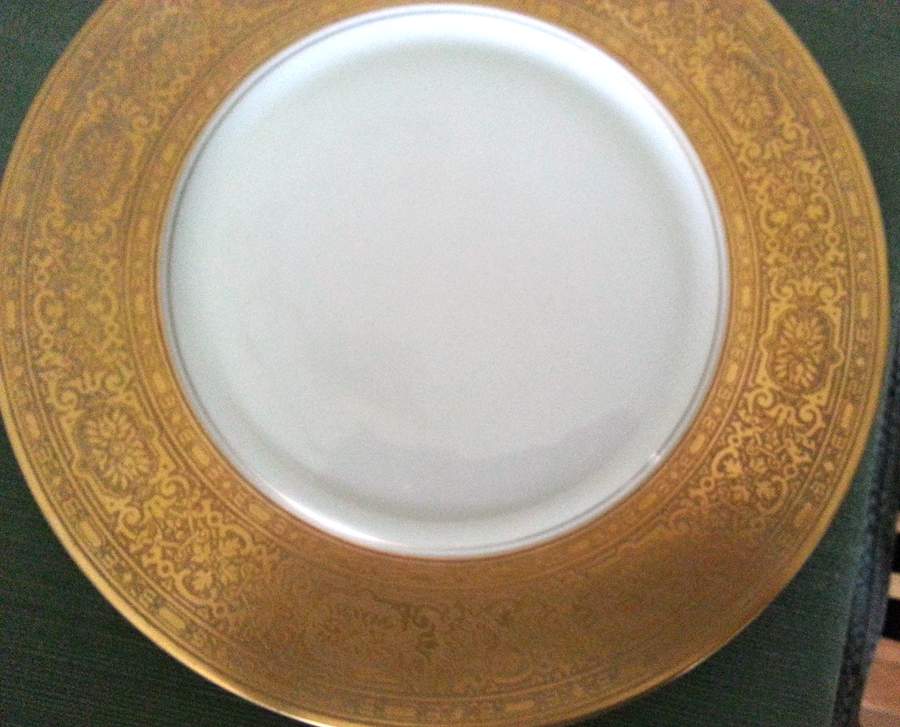CHU30 Service Plate (Charger) by Chateau-1