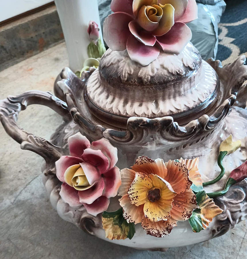 CJJ12 Tureen & Lid by Capo-di-Monte (Italy)-1