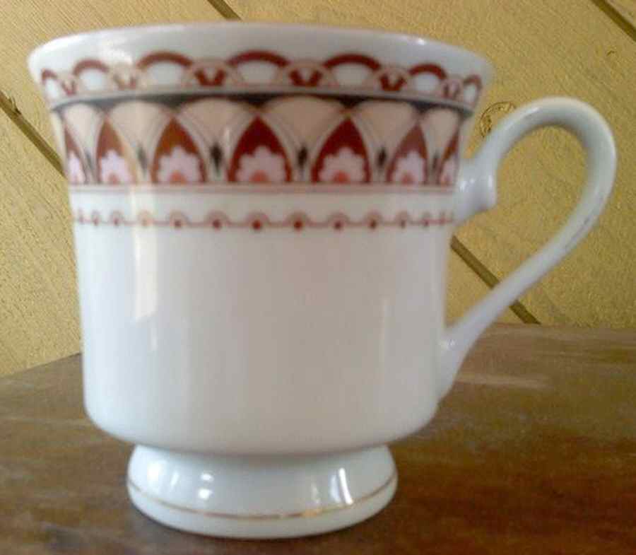 CX680 Footed Cup by China (Made in China)-1