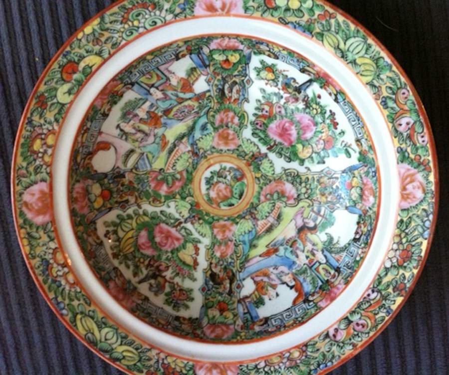 Rose Medallion (With People) 12" Chop Plate (Round Platter) by China (Made in China)-1