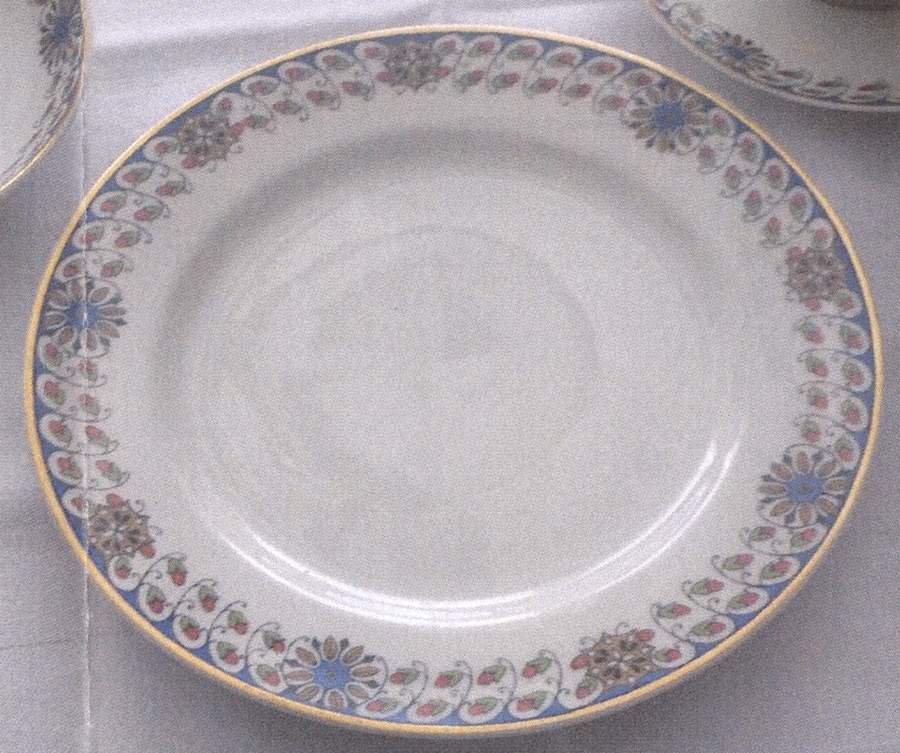 CHF1808 Dinner Plate by Charles Field Haviland-1