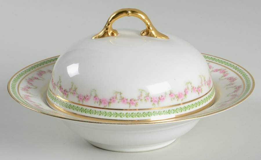 CMT162 Round Covered Butter by Charles Martin-1