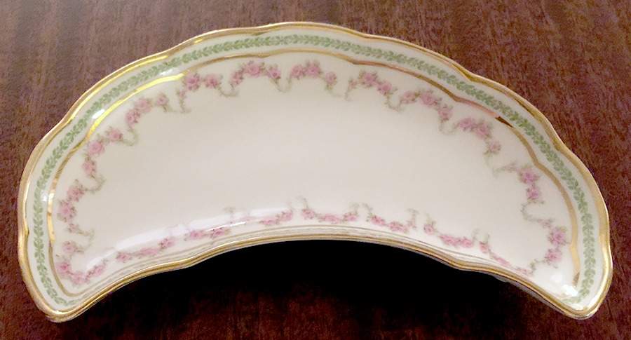 CMT162 Bone Dish by Charles Martin-1