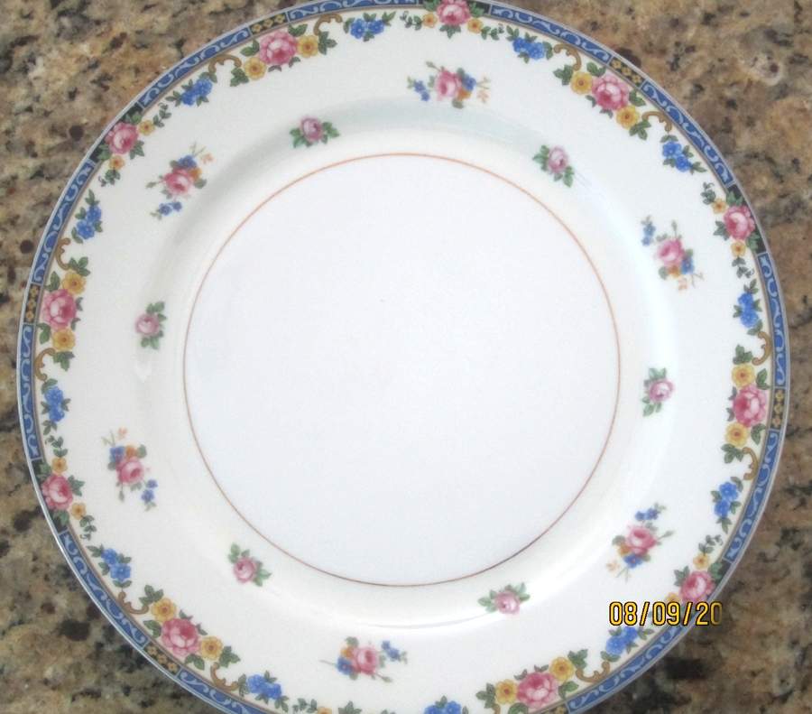 CHU31 Dinner Plate by Chateau-1