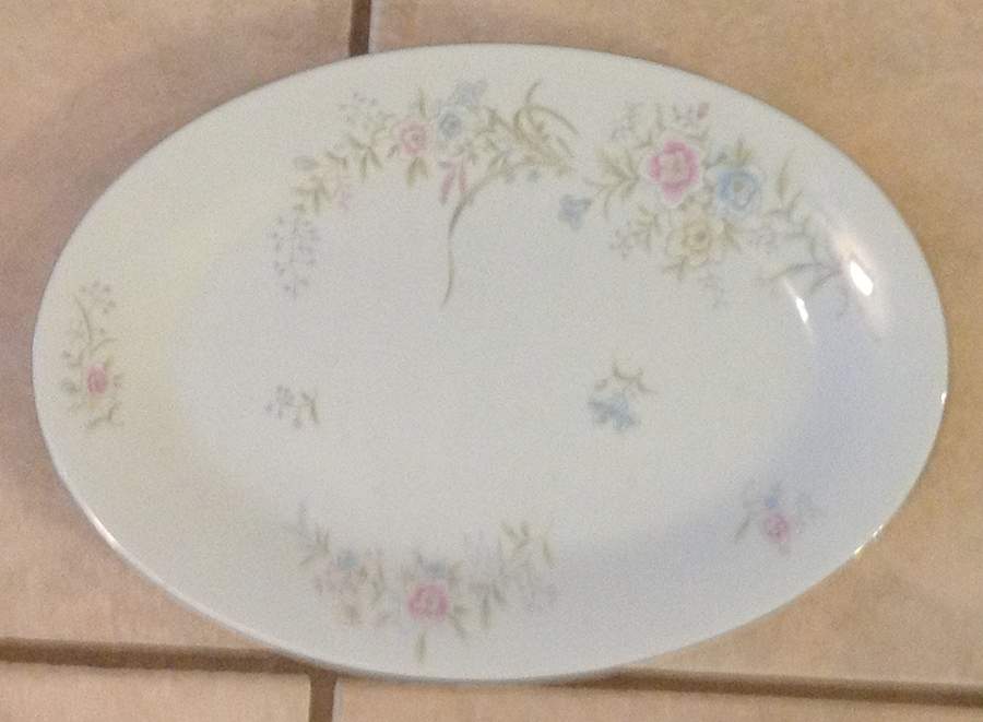 UP18 Relish by Universal Porcelain Company-1