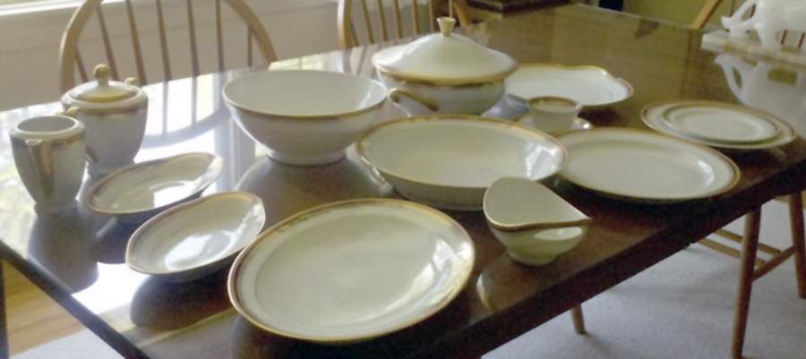 CNR90 Round Covered Vegetable by Chastagner & Cie-1