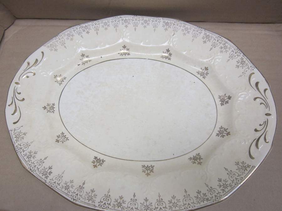 CQU6 11" Oval Serving Platter by Crown (USA)-1
