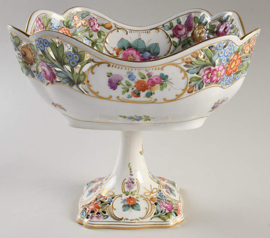 Marie Antoinette Round Compote (Height X Width) by Carl Thieme-1