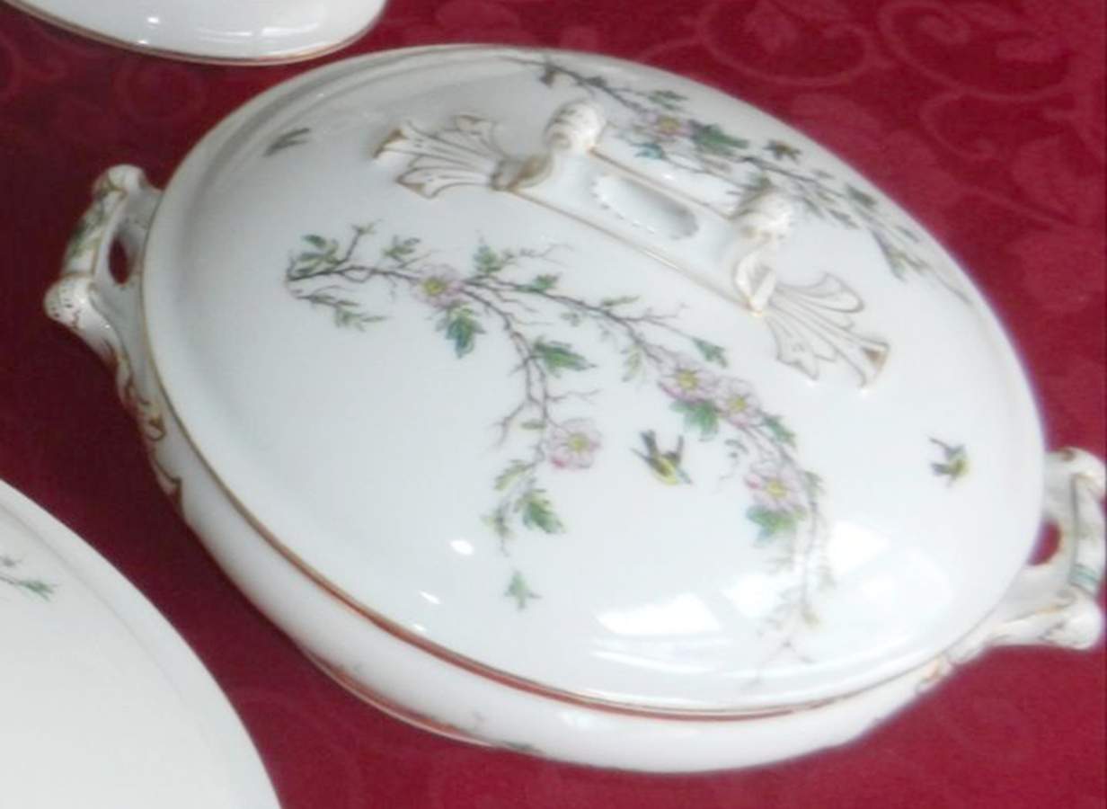 CHF1834 Round Covered Vegetable by Charles Field Haviland-1