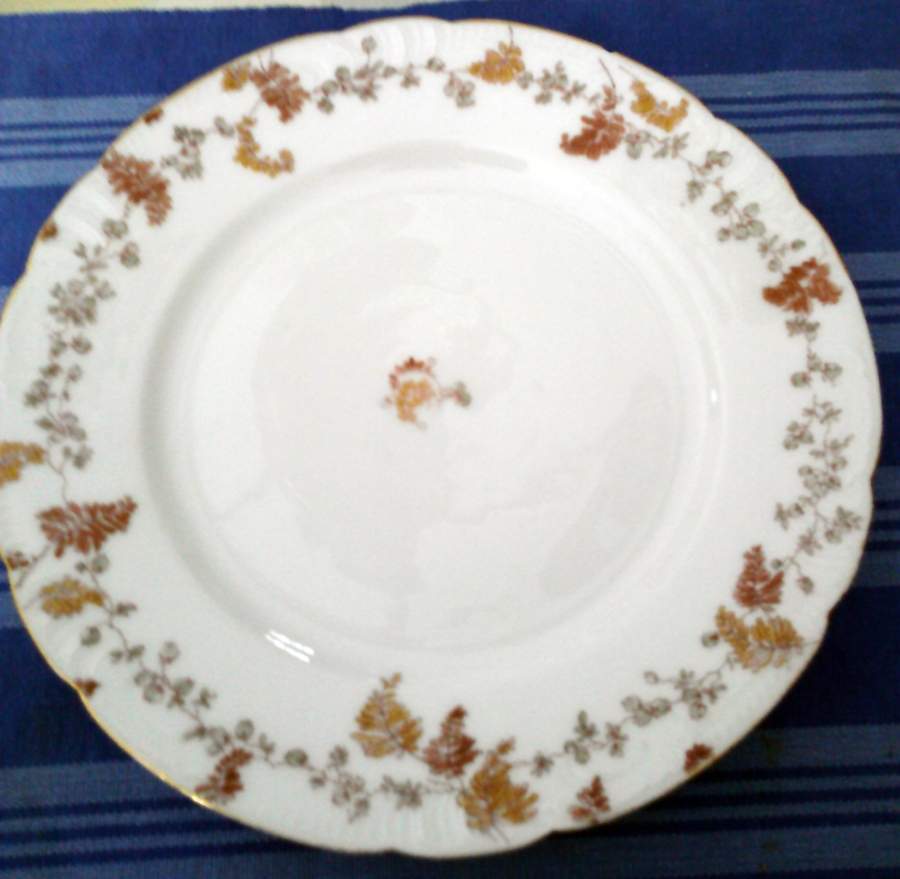 CHF1839 Dinner Plate by Charles Field Haviland-1