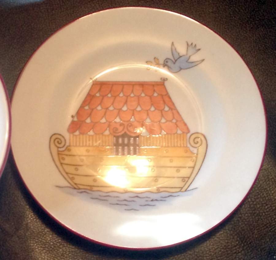 Noah's Ark Child's Plate by Crown Staffordshire-1