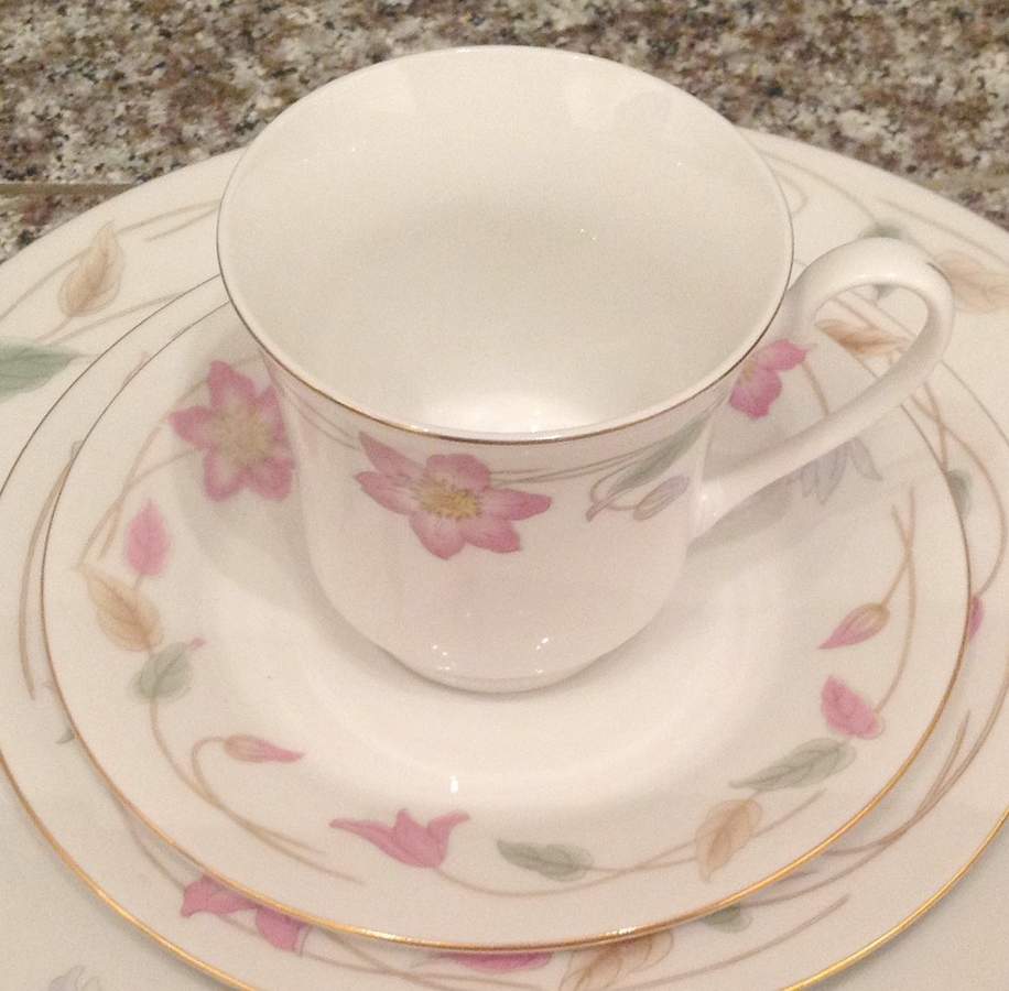 TIM11 Footed Cup & Saucer Set by Tian Jin Ceramics-1
