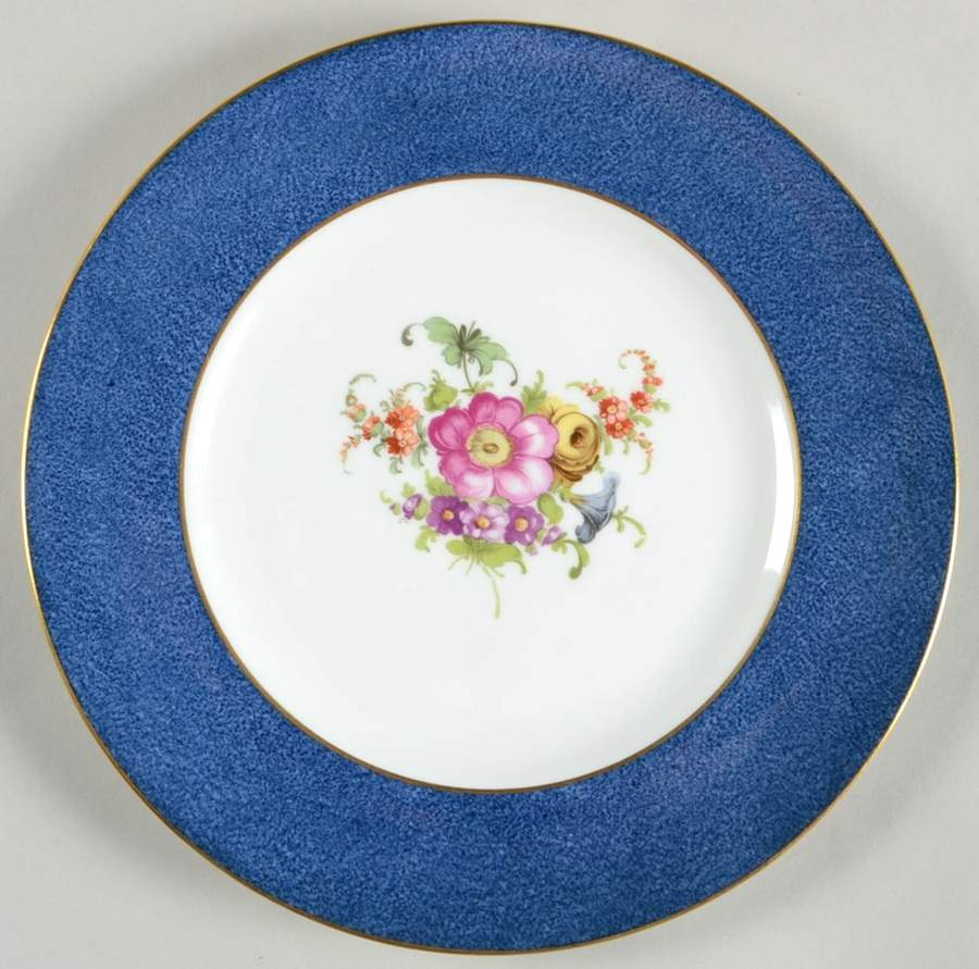 V802 Luncheon Plate by Crown Staffordshire-1