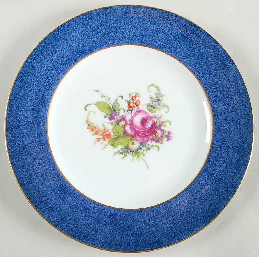 V802 Luncheon Plate by Crown Staffordshire-1
